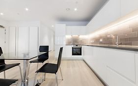 Spacious Modern Apartment
